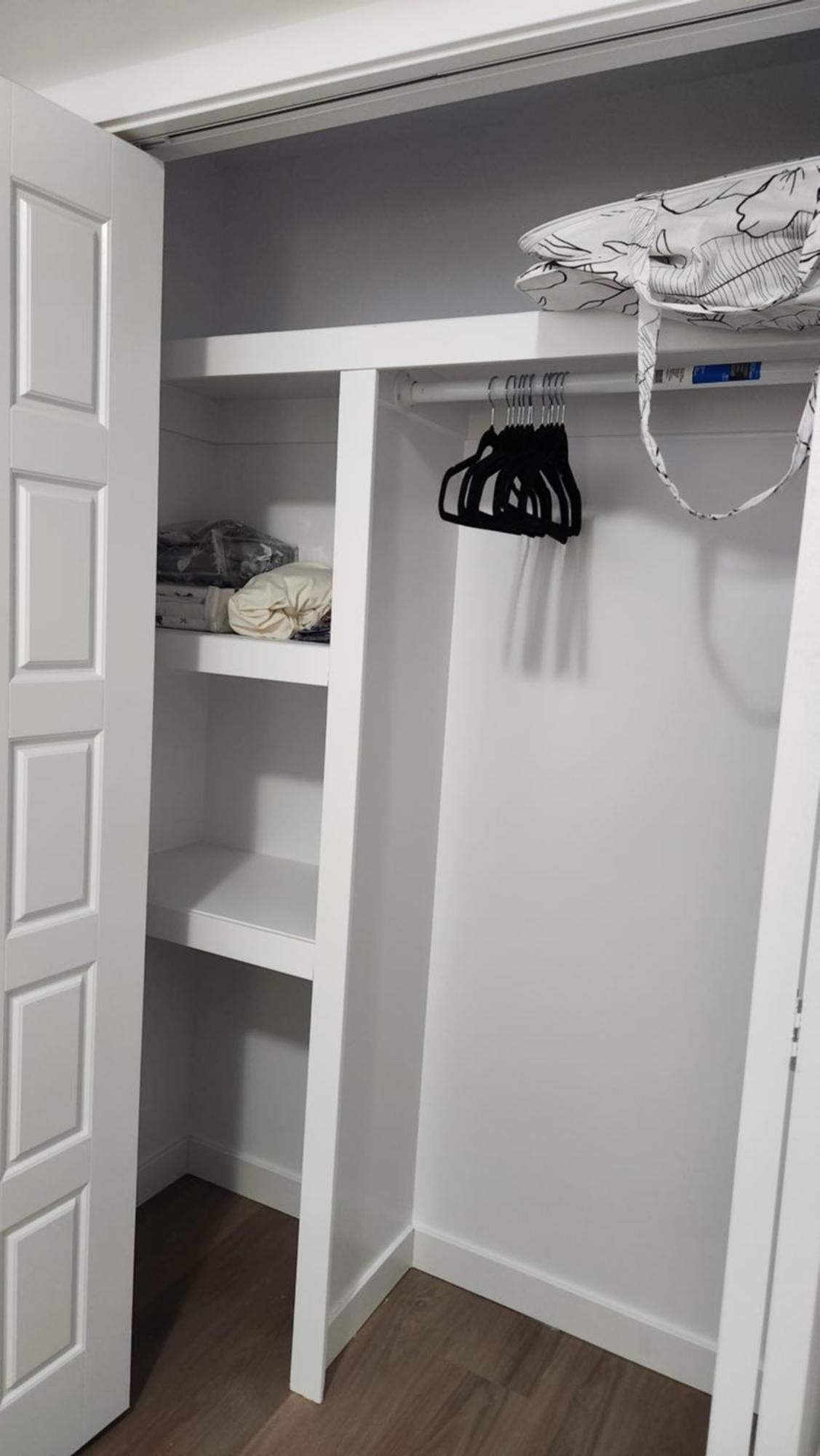 Modern 2 Bedroom Basement Suite At West Edmonton Ngoại thất bức ảnh